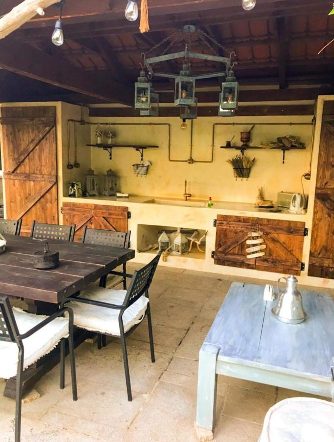 Dream Villa Palaiontsiflikion Bagian luar foto